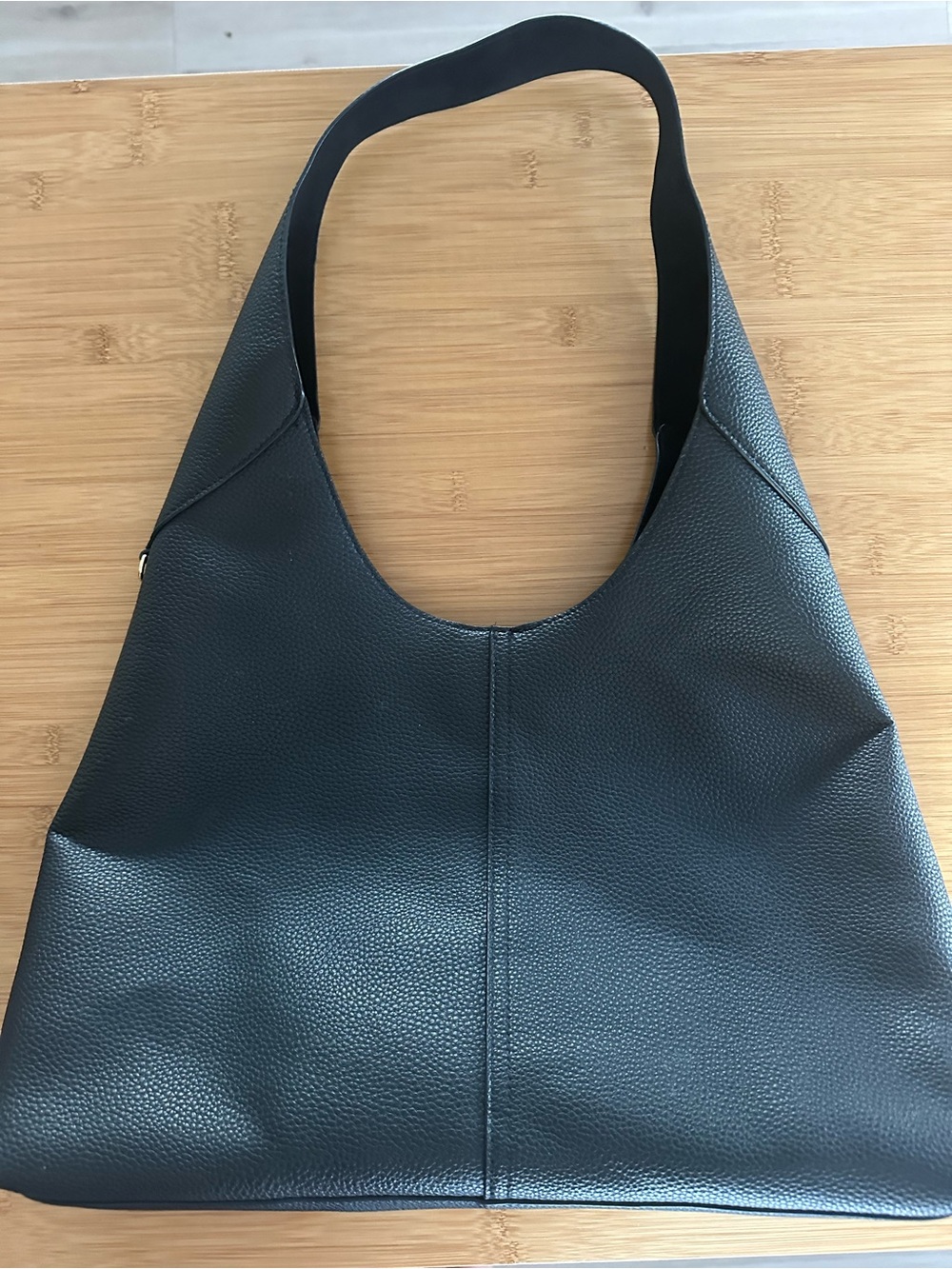 Universal thread Hobo bag